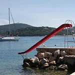 アパート By The Sea Jezera, Murter - 5074 イェゼラ