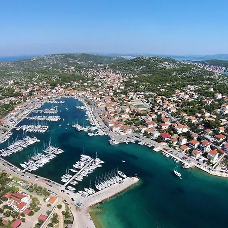 Apartments By The Sea Jezera, Murter - 5074 Apartment Jezera