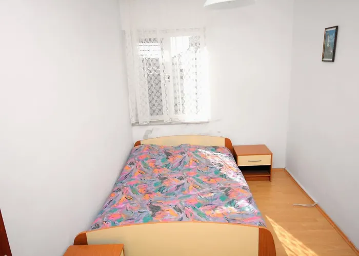 Apartments By The Sea Jezera, Murter - 5074 *