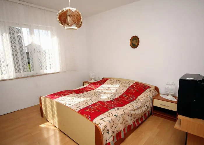 Apartments By The Sea Jezera, Murter - 5074 *