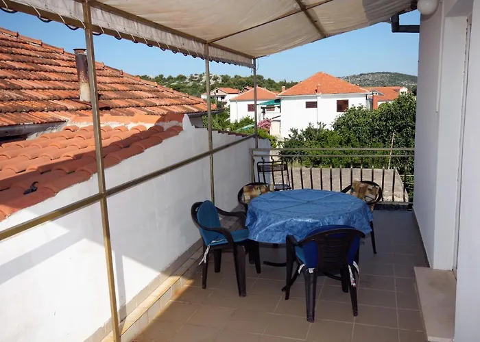 Apartments By The Sea Jezera, Murter - 5074 Apartman *