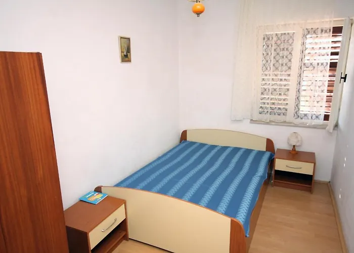 Apartments By The Sea Jezera, Murter - 5074 * Jezera